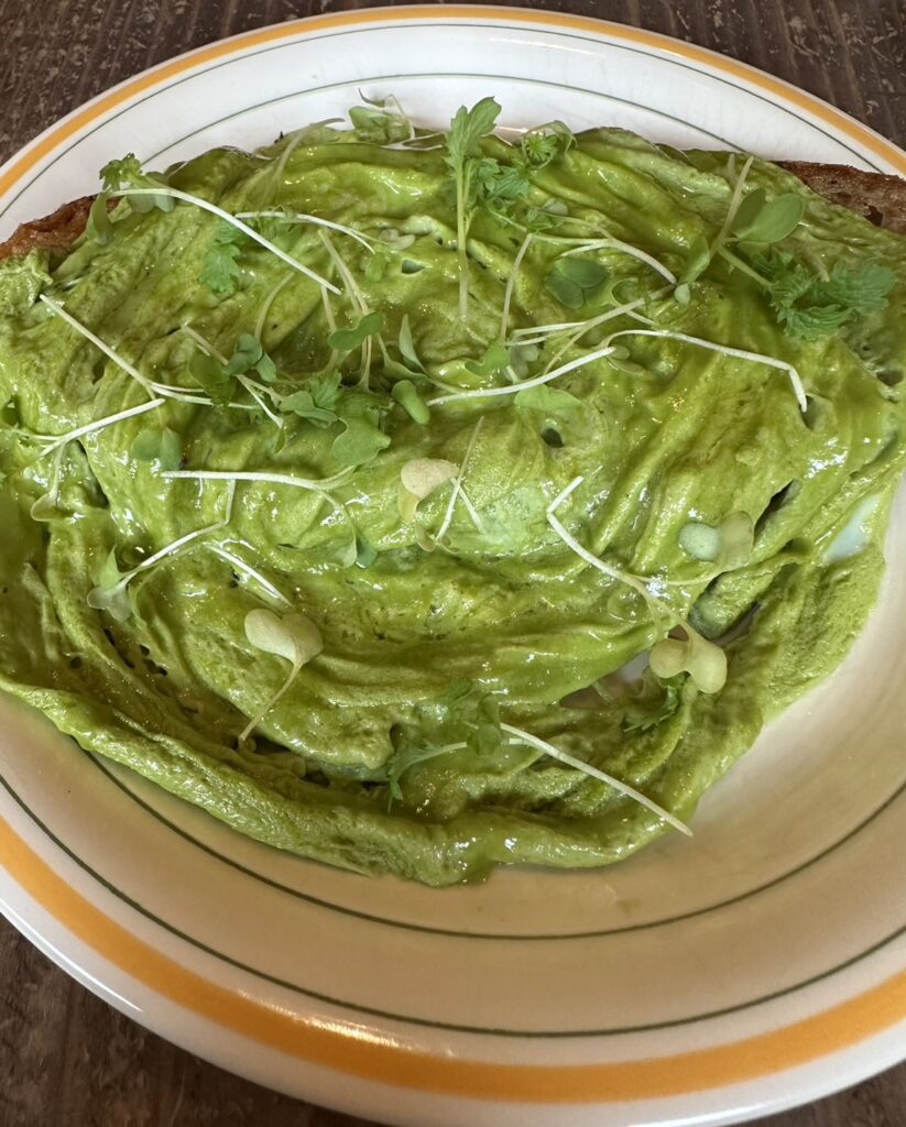 インパクト大のおいしそうなオムレツ♪