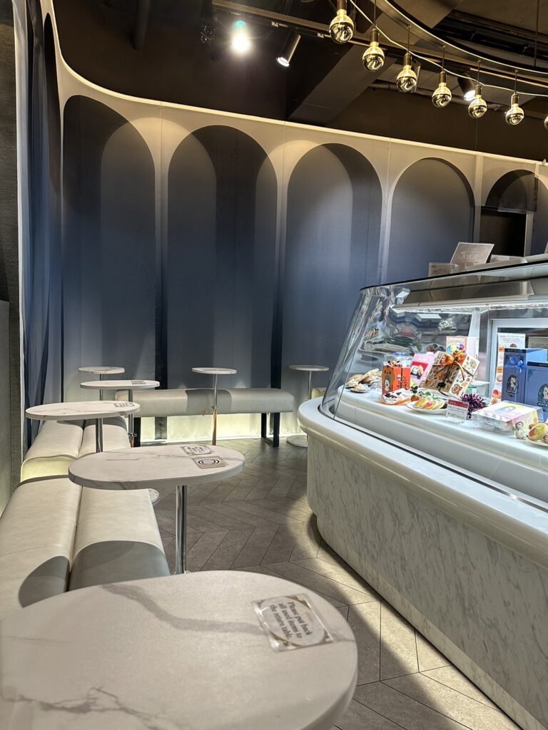 店内のイートインスペース