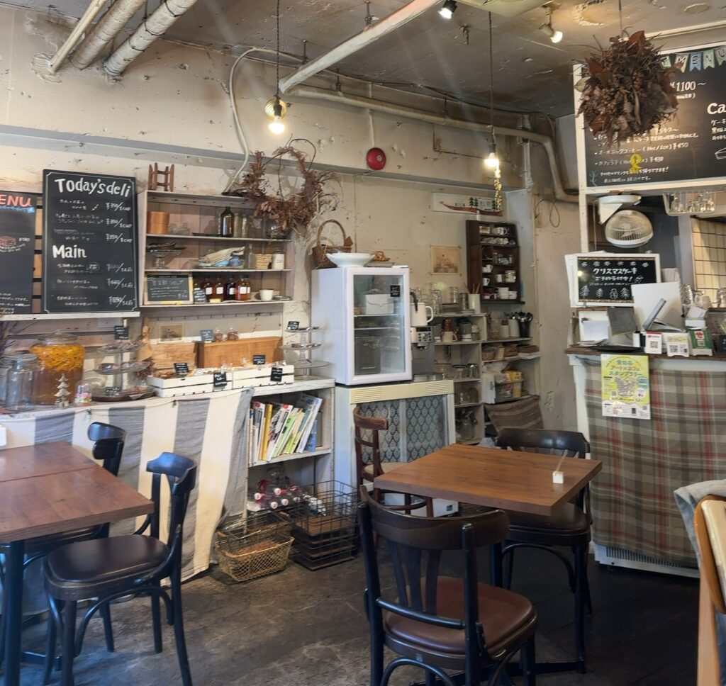 入口からおしゃれ！！ワクワクしながらお店に入ります♪