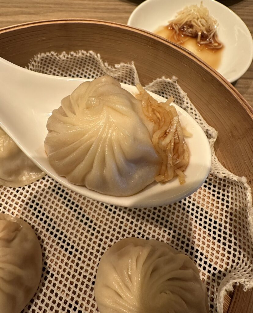 待ちに待った老舗有名店のおいしいと評判のお食事！！