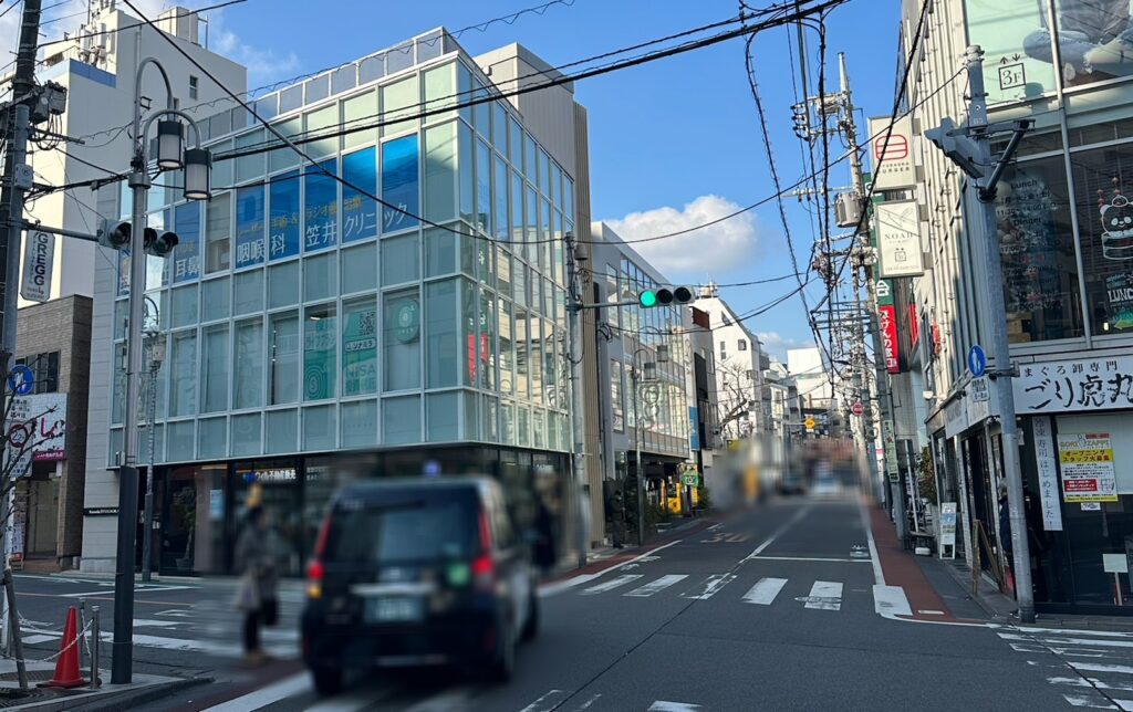 ＜グルメも充実☆自由通り＞