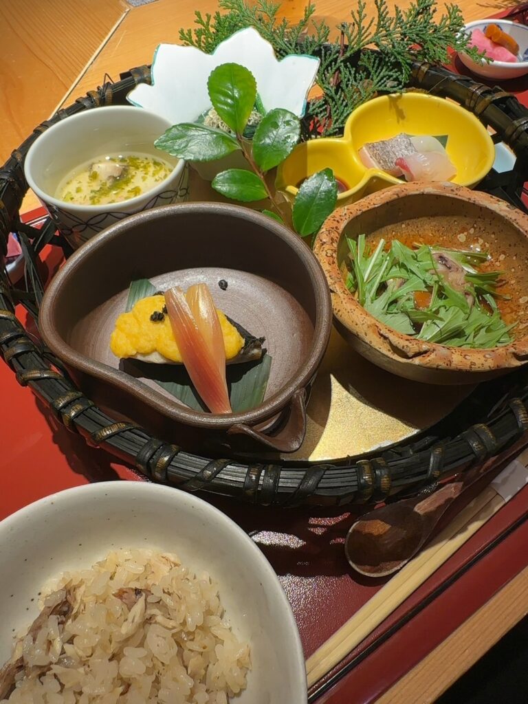 東京都目黒区自由が丘の街にたたずむ、隠れ家和食『和食や ちそう』さんのランチセットのレビュー！！