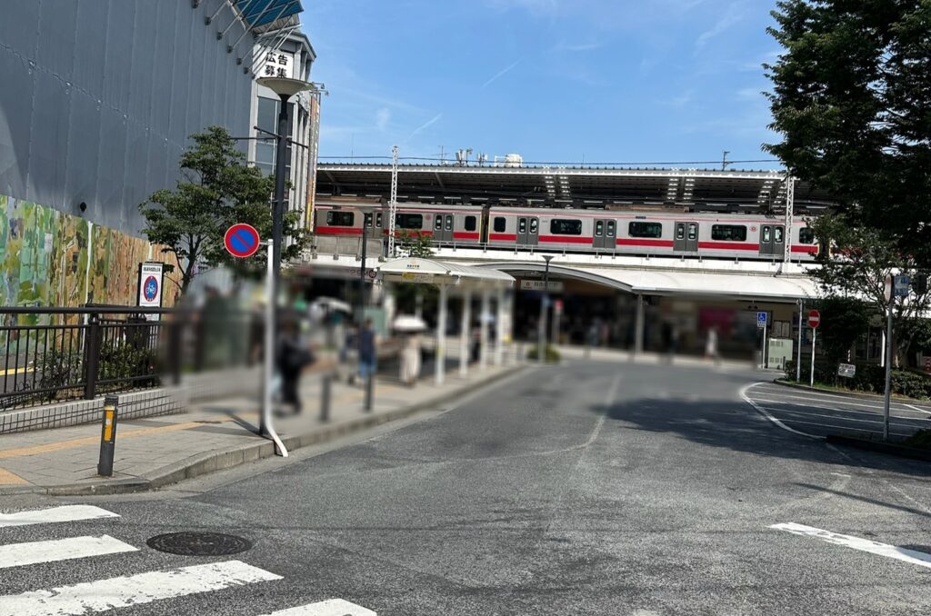自由が丘駅正面口前に広がるロータリー