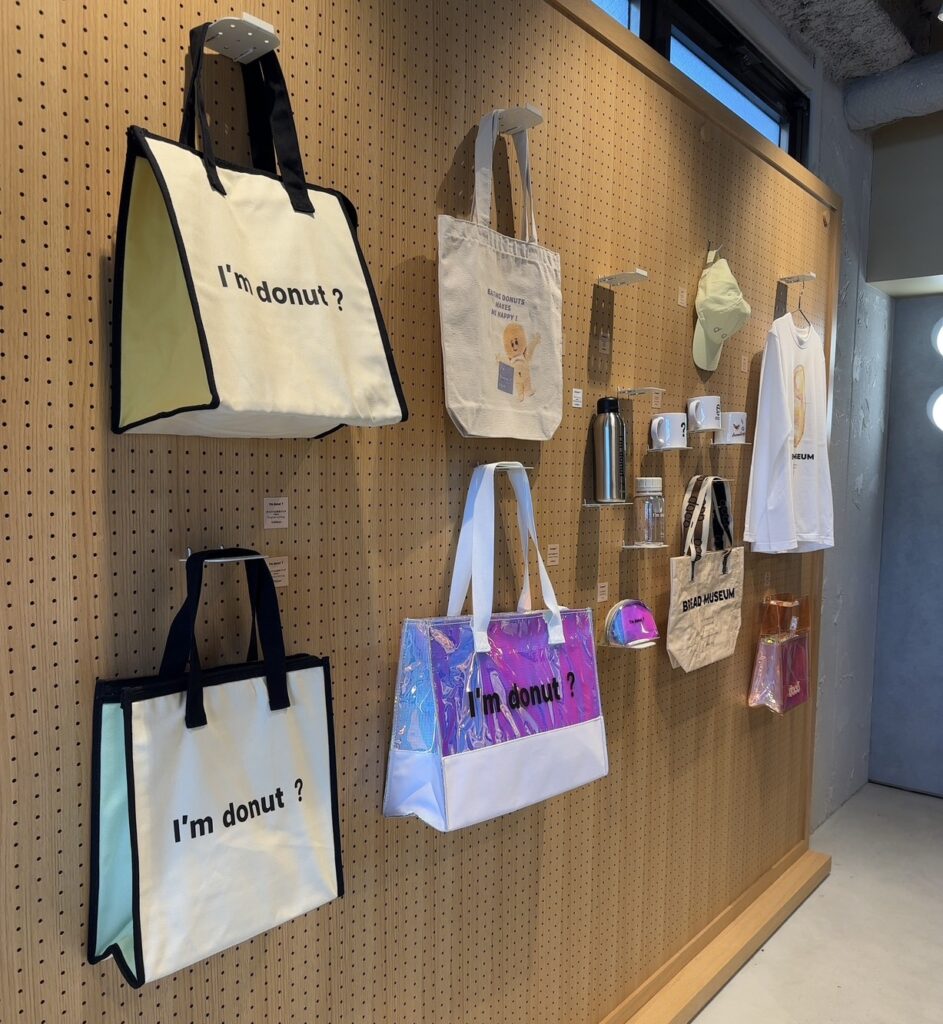 グッズも売っています