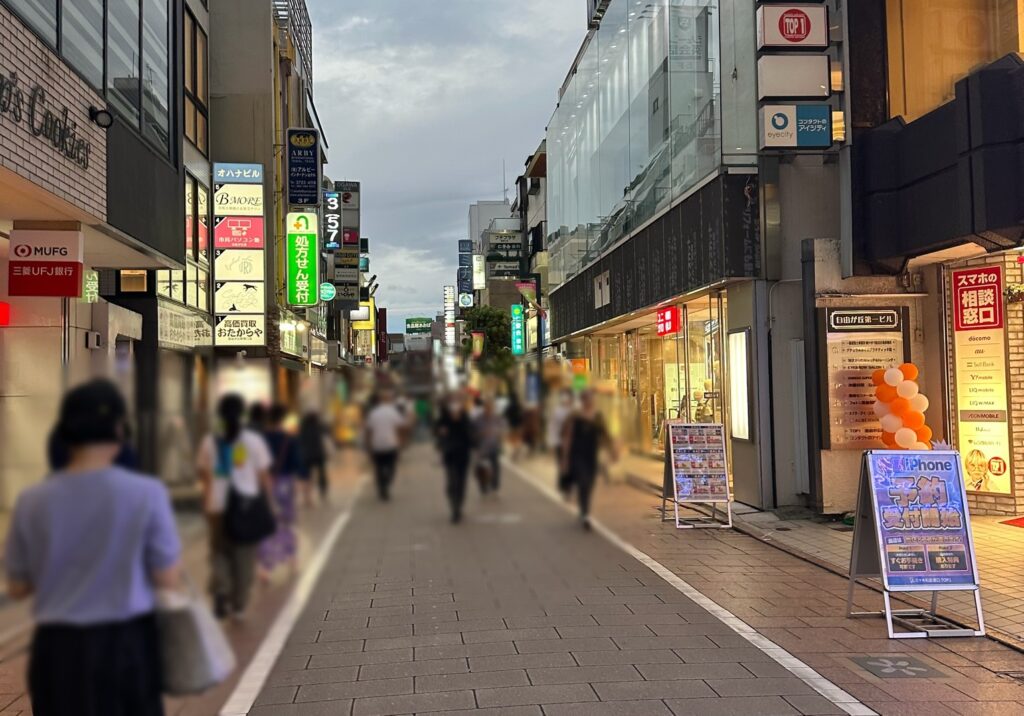 たくさんの魅力的なお店が立ち並ぶマリクレールストリート