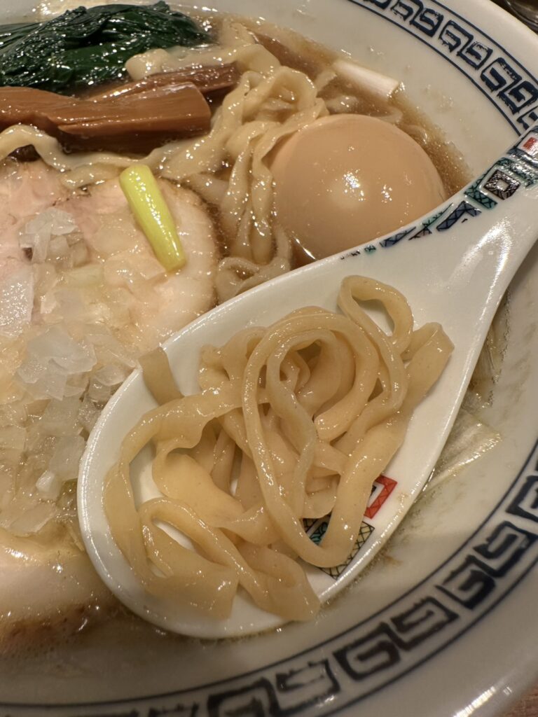 平たい太い麺