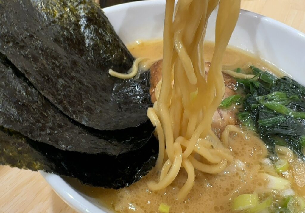 モッチリ太麺