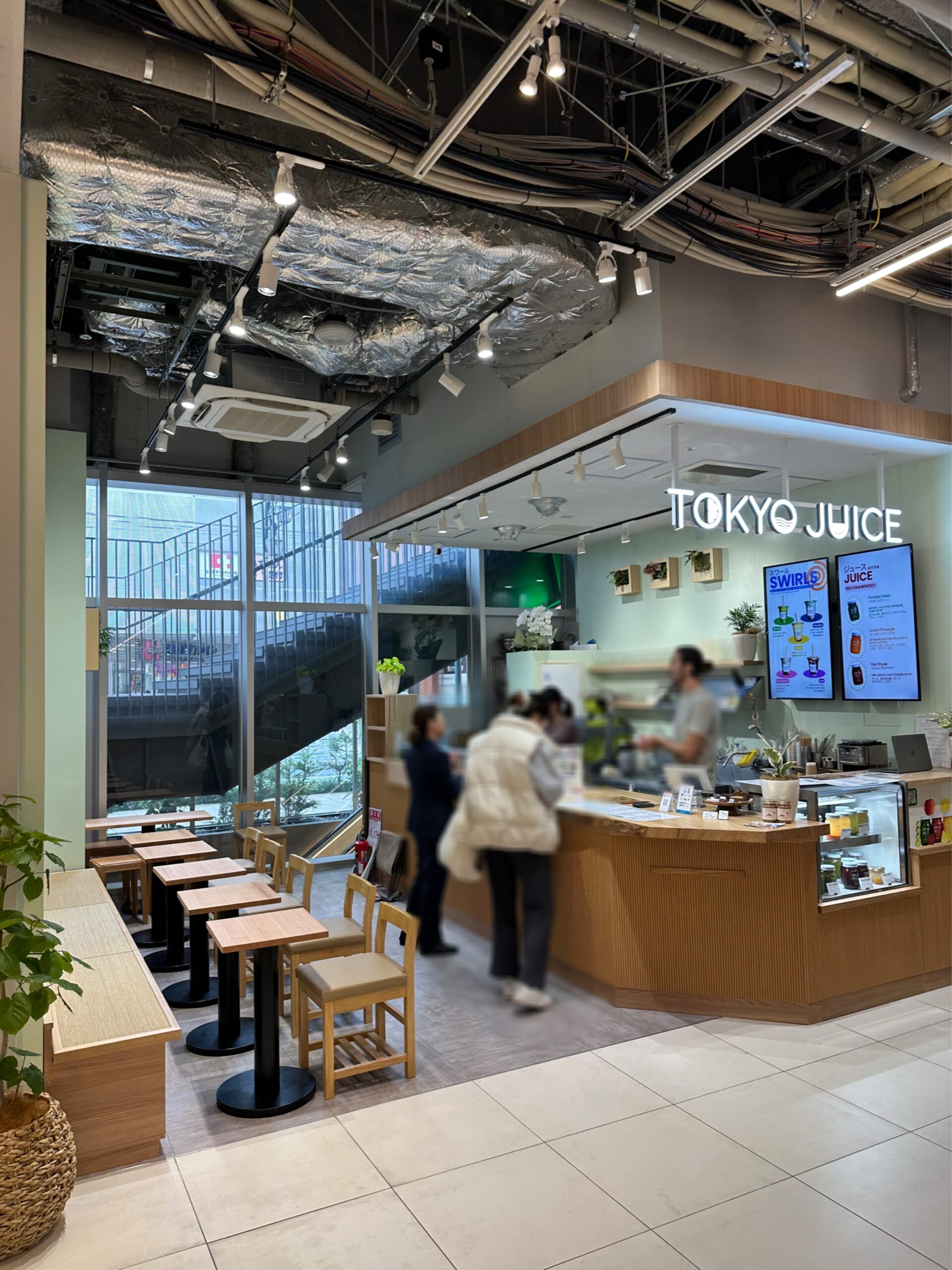 新規オープン情報です。2025年10月16日オープンの「Tokyo Juice自由が丘」さん！旬の良質な食材を厳選し、無添加・無加水で作る濃密なフレッシュジュー