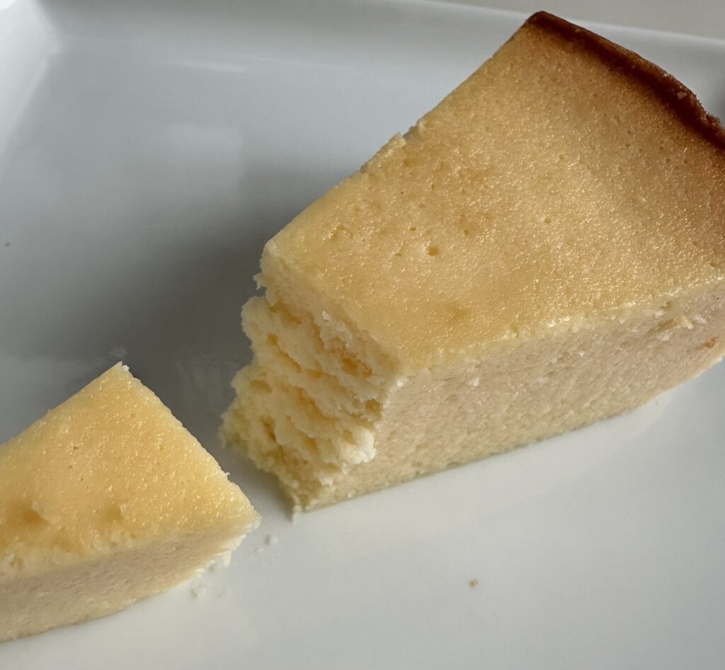 ガトーフロマージュ（自家製チーズケーキ）