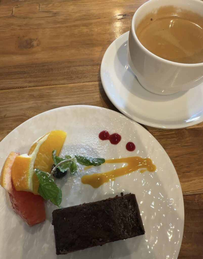 自由が丘駅から徒歩約5分、人気