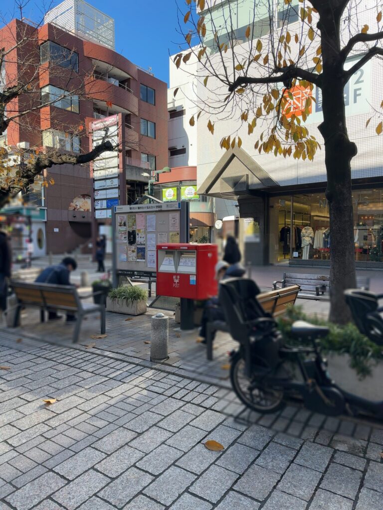 自由が丘駅南口から徒歩2分、九