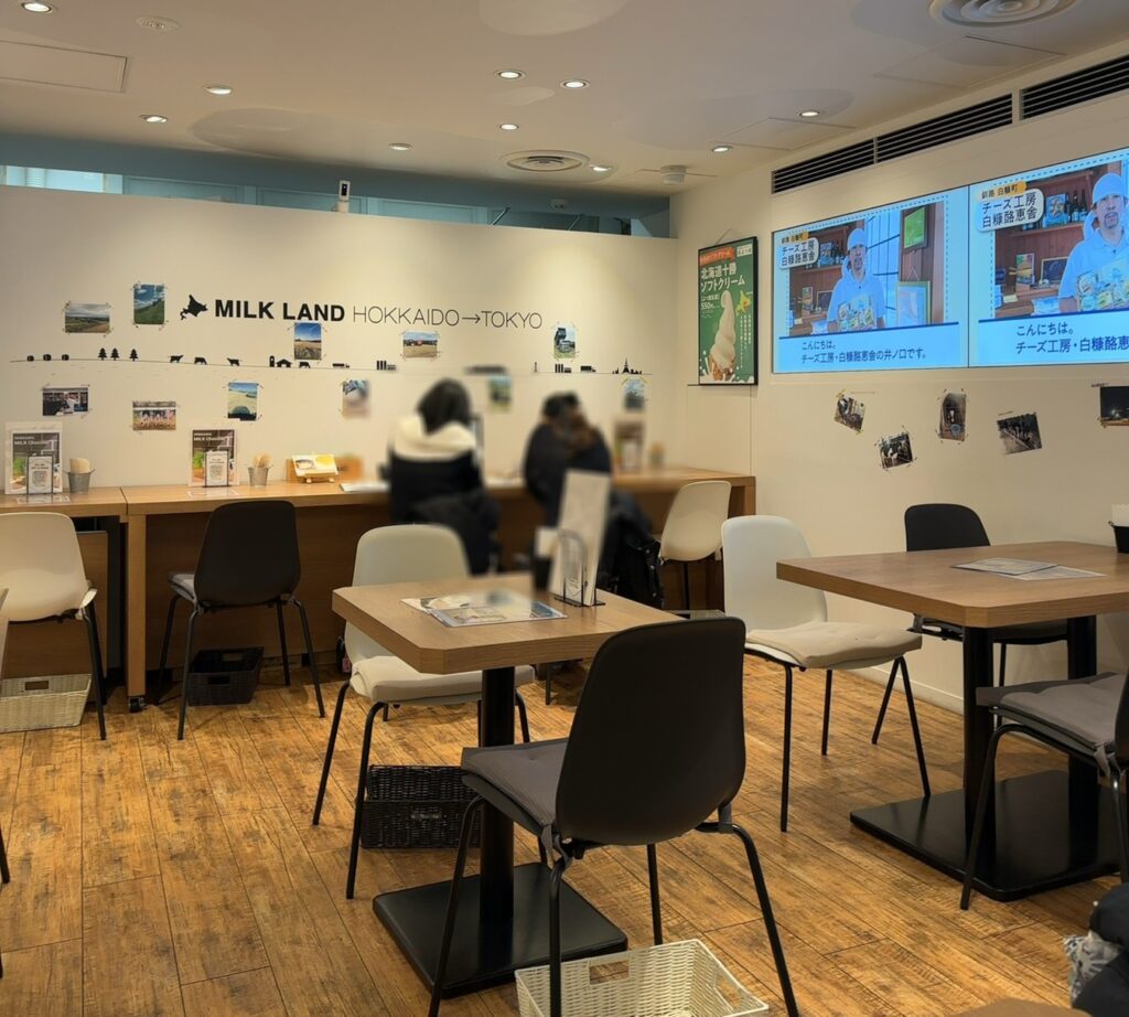 2階のカフェスペース