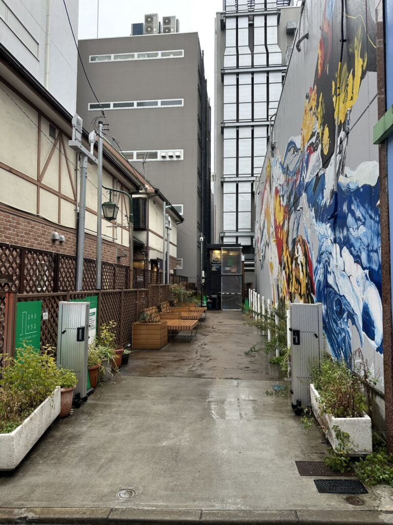 写真は「自由が丘しらかば通り公