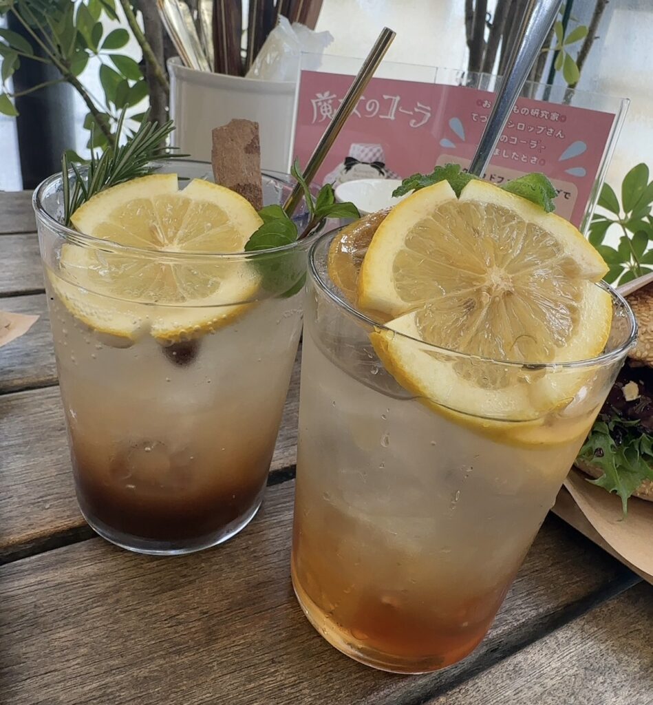 「魔女のちいさな森のハンバーガ