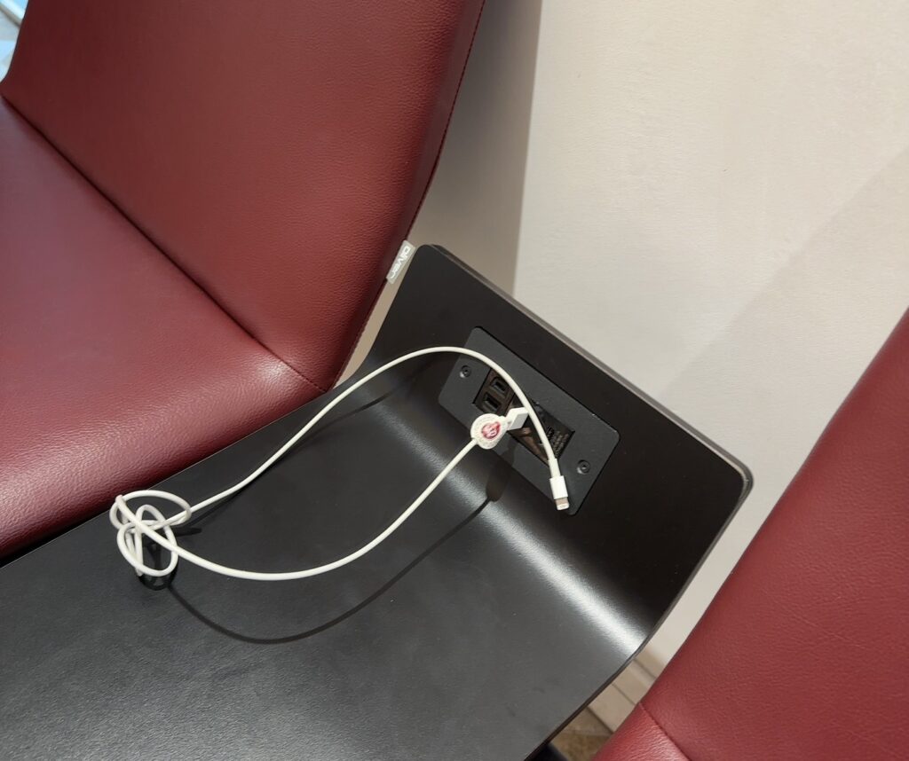 うれしい♪電源も。