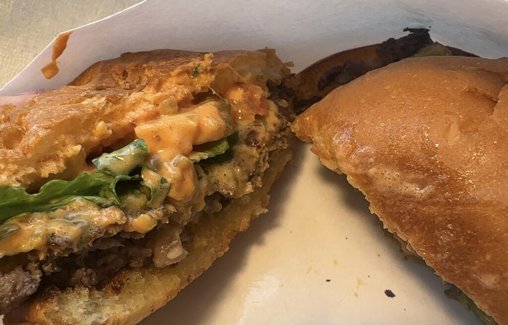 和牛バーガー専門店「HENRY