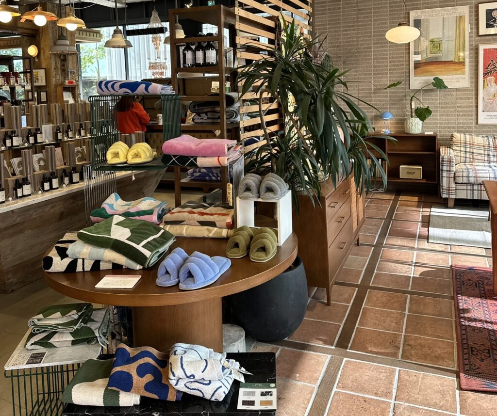 おしゃれな店内