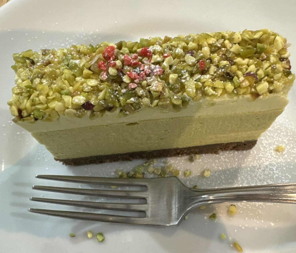 ピスタチオチーズケーキ