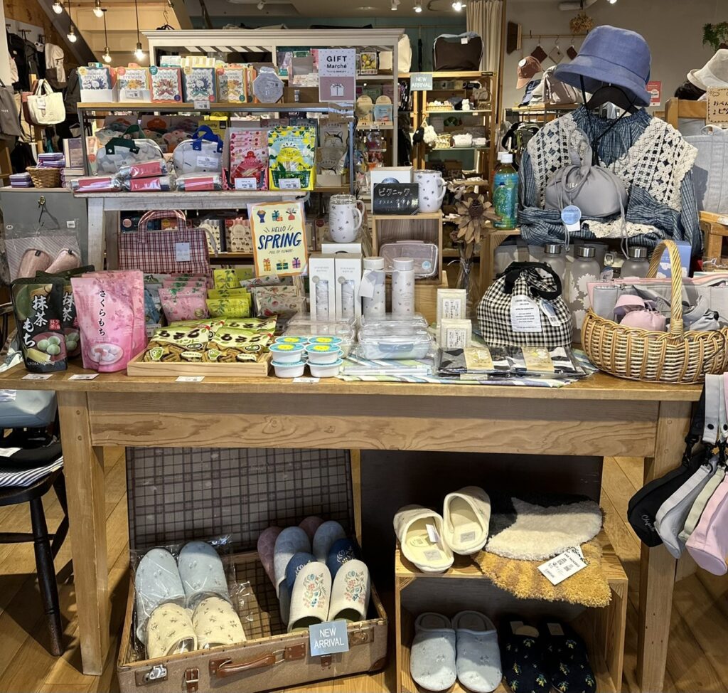 マルシェドブルーエプリュス