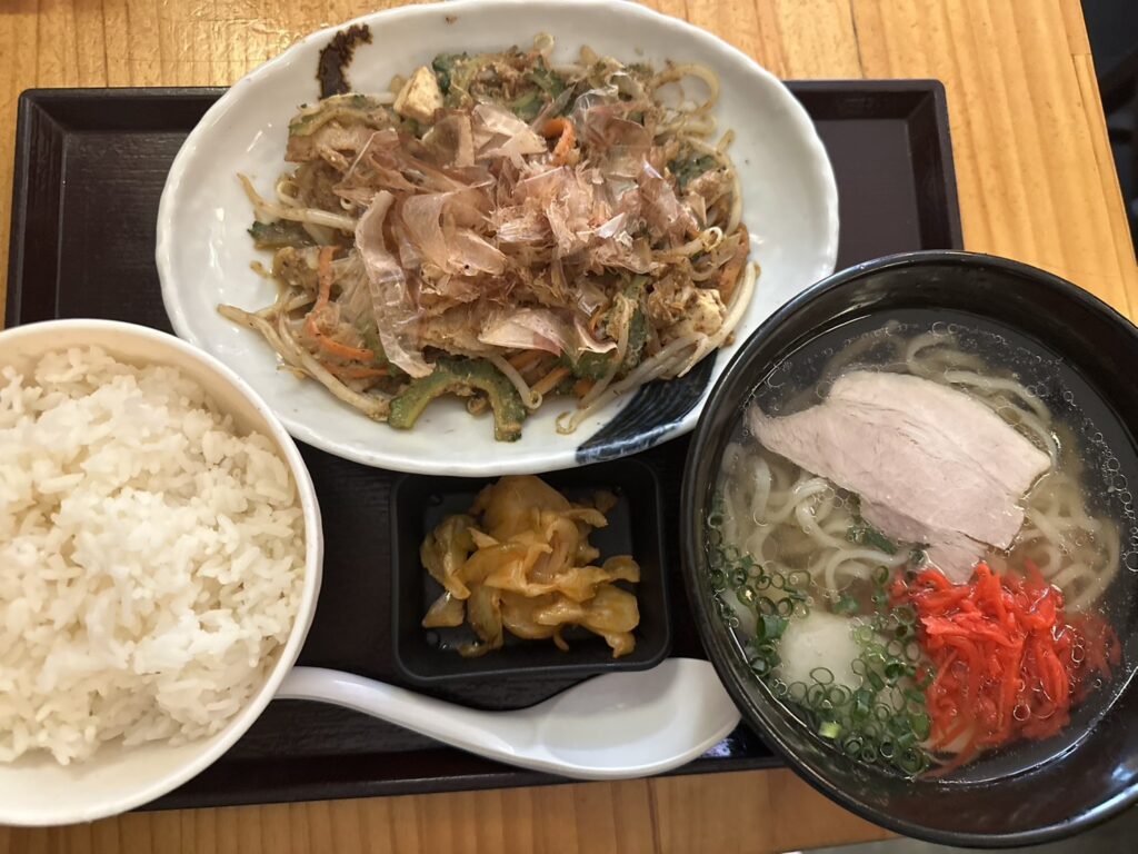 ゴーヤチャンプル定食