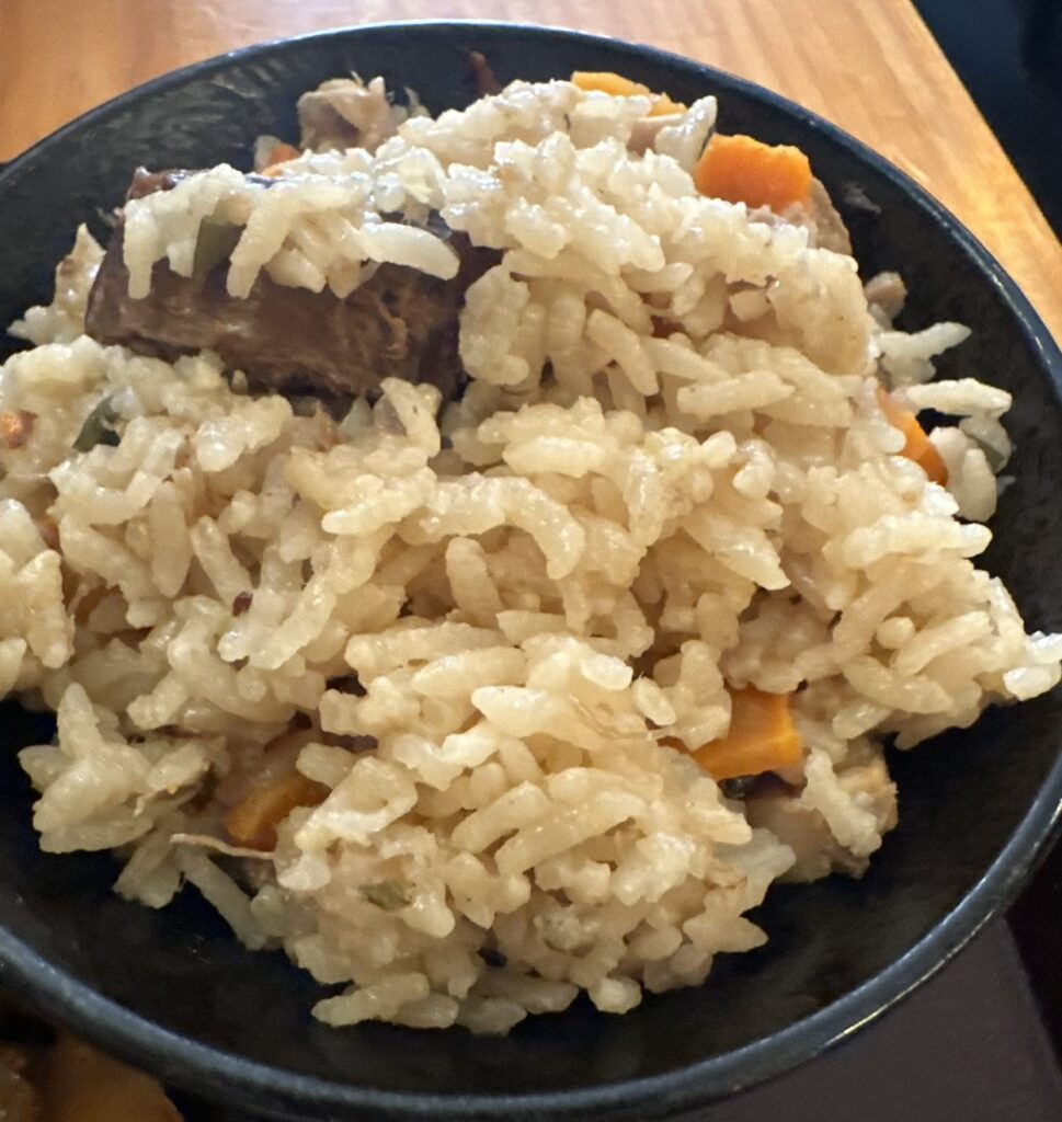 沖縄の炊き込みご飯