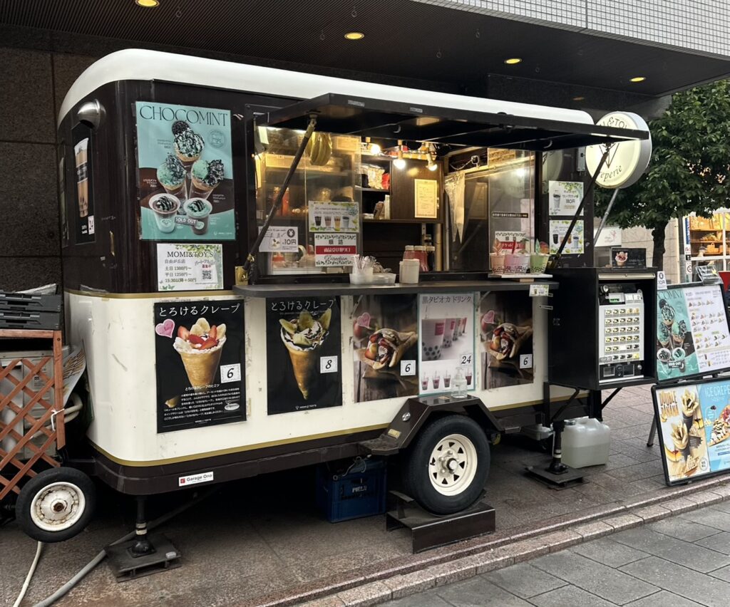 「MOMI&TOY'S(モミアンドトイズ)」