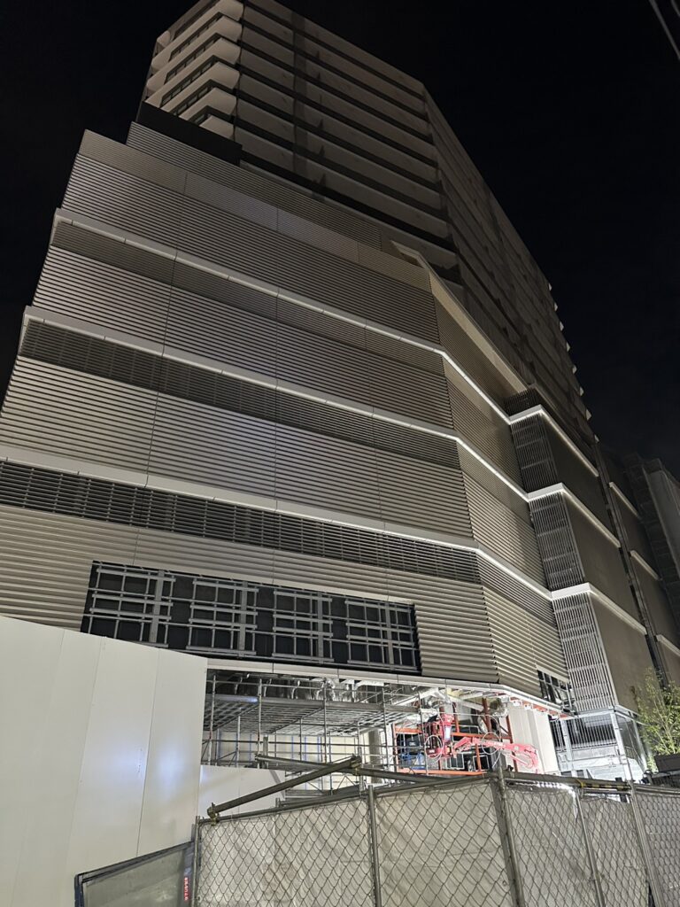工事中の建物