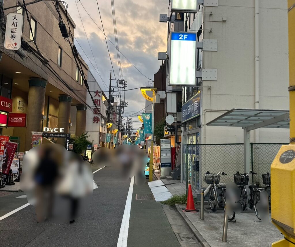 人通りの多い「ヒロ通り」