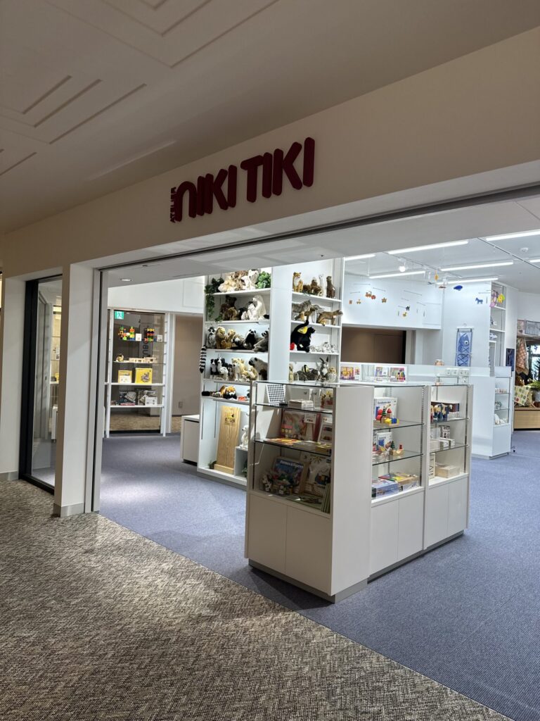 「アトリエニキティキ自由が丘店